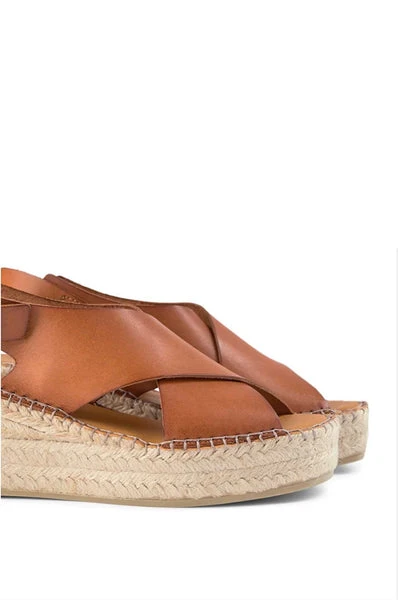 Shoe The Bear Orchid Cross Tan Sandals 7 Shoe The Bear Orchid Cross Tan Sandals