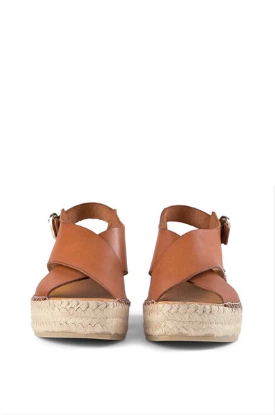Shoe The Bear Orchid Cross Tan Sandals 6 Shoe The Bear Orchid Cross Tan Sandals